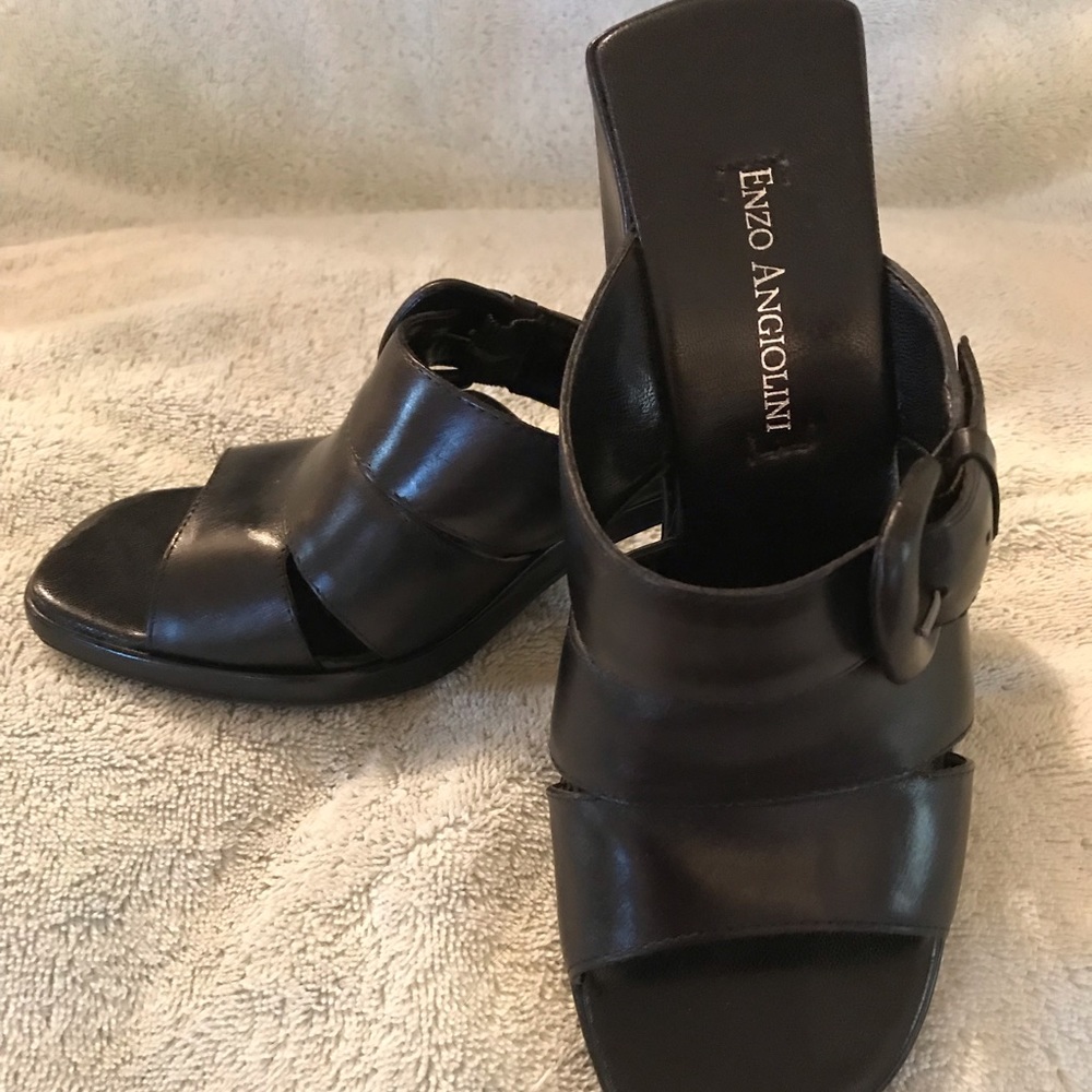 Black leather sandals